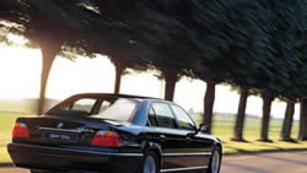 Чи варто купувати BMW Е38?